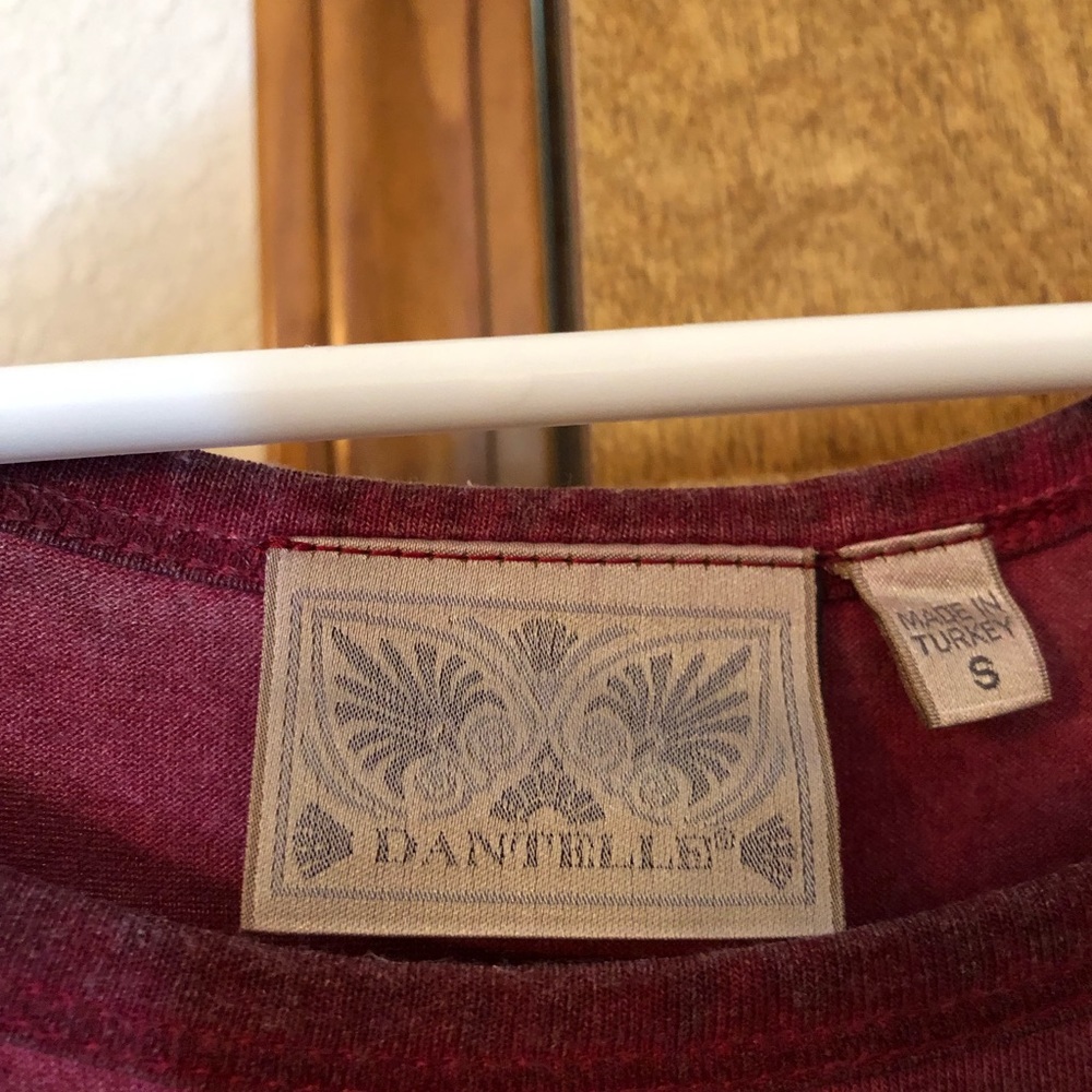 3/4 sleeve shirt with ruffle on bottom - Picture 2 of 2